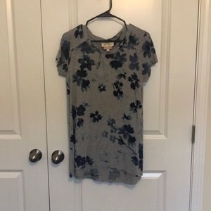 Floral nursing top